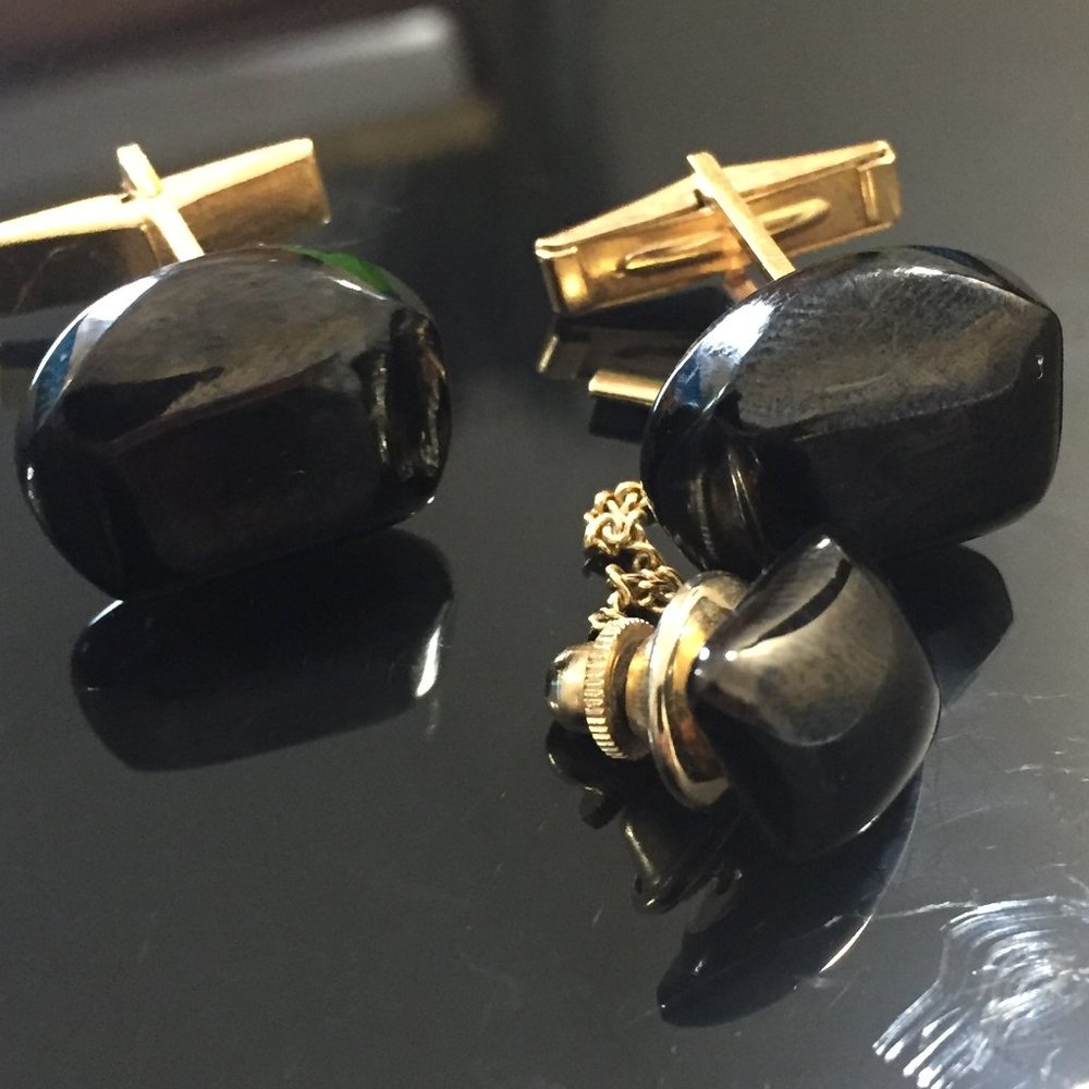Vintage  Gold Plated  Onyx  Cufflinks & Tie Pin